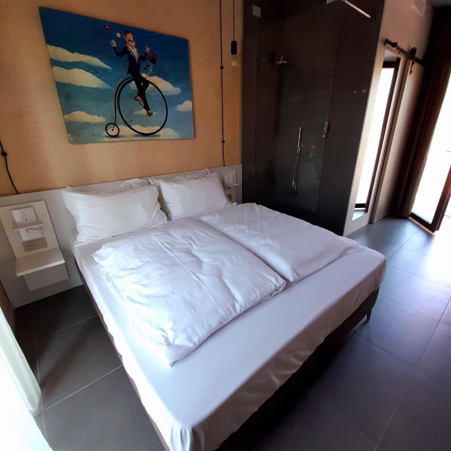 Borgo Stazione Bike Inn Valeggio sul Mincio Exteriör bild