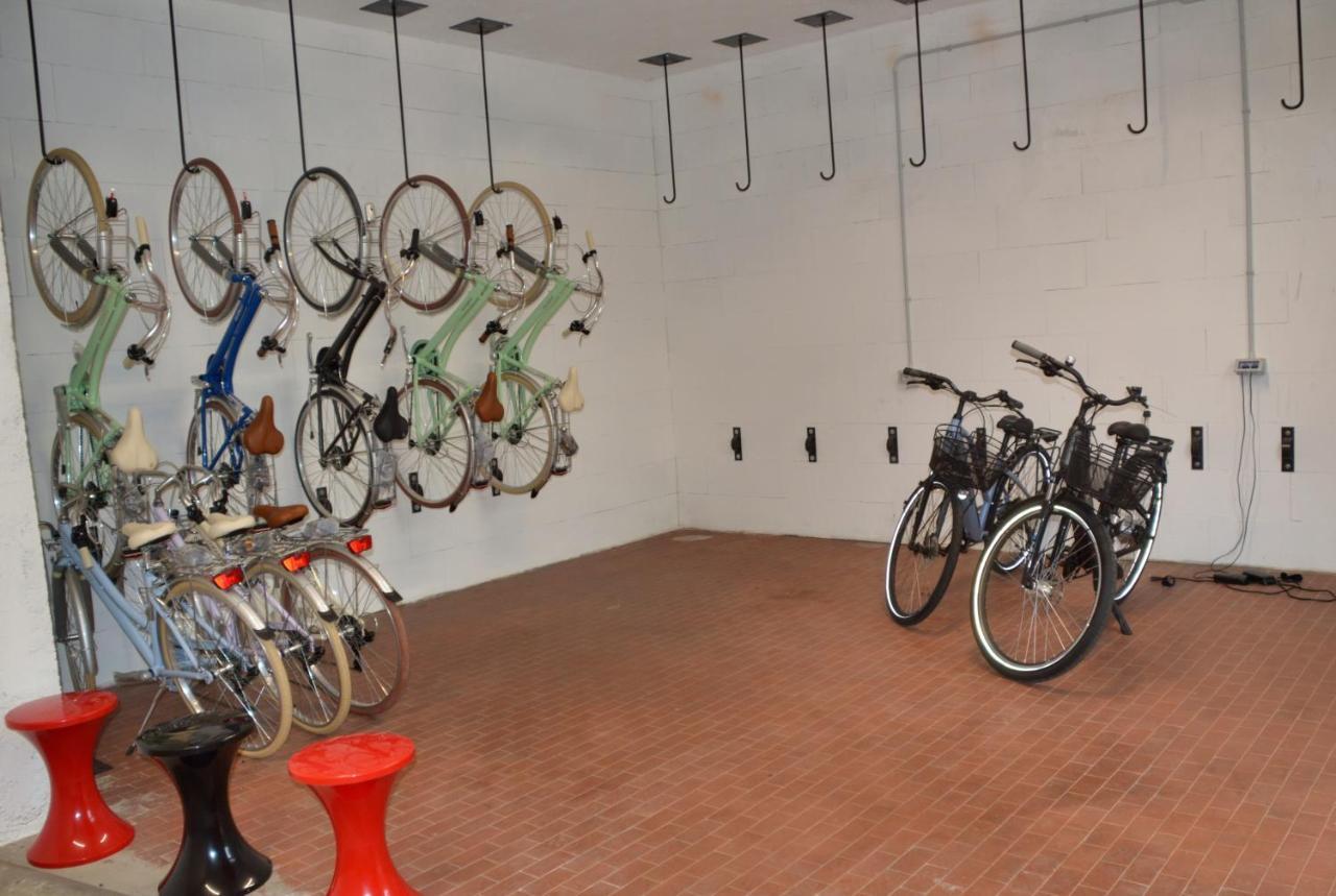 Borgo Stazione Bike Inn Valeggio sul Mincio Exteriör bild